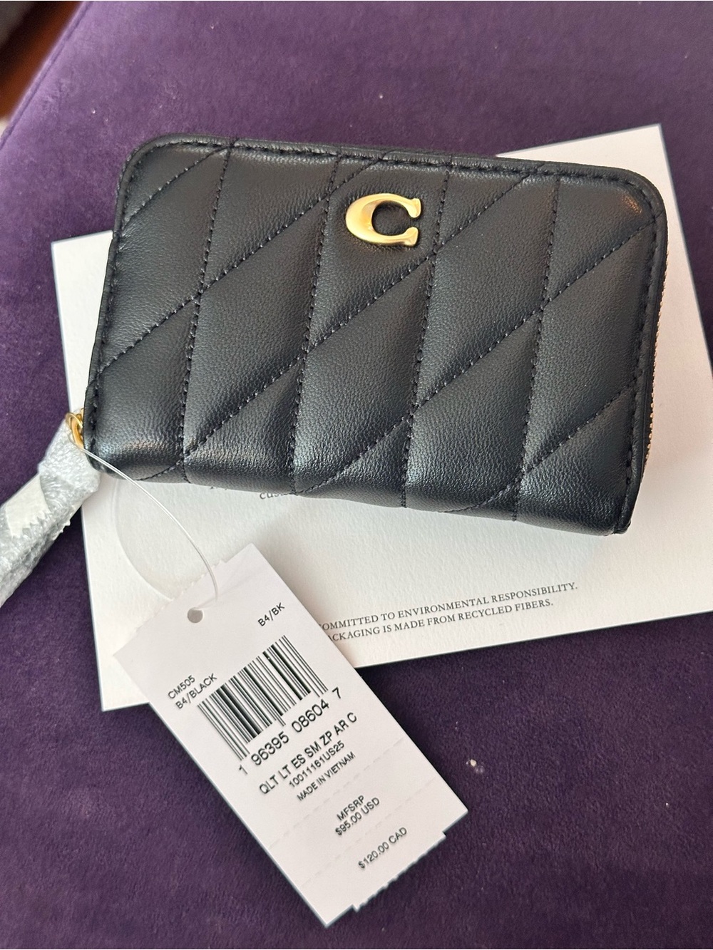 Coach Essential Black Small Zip Around Card Case with Pillow Quilting - Picture 7 of 7